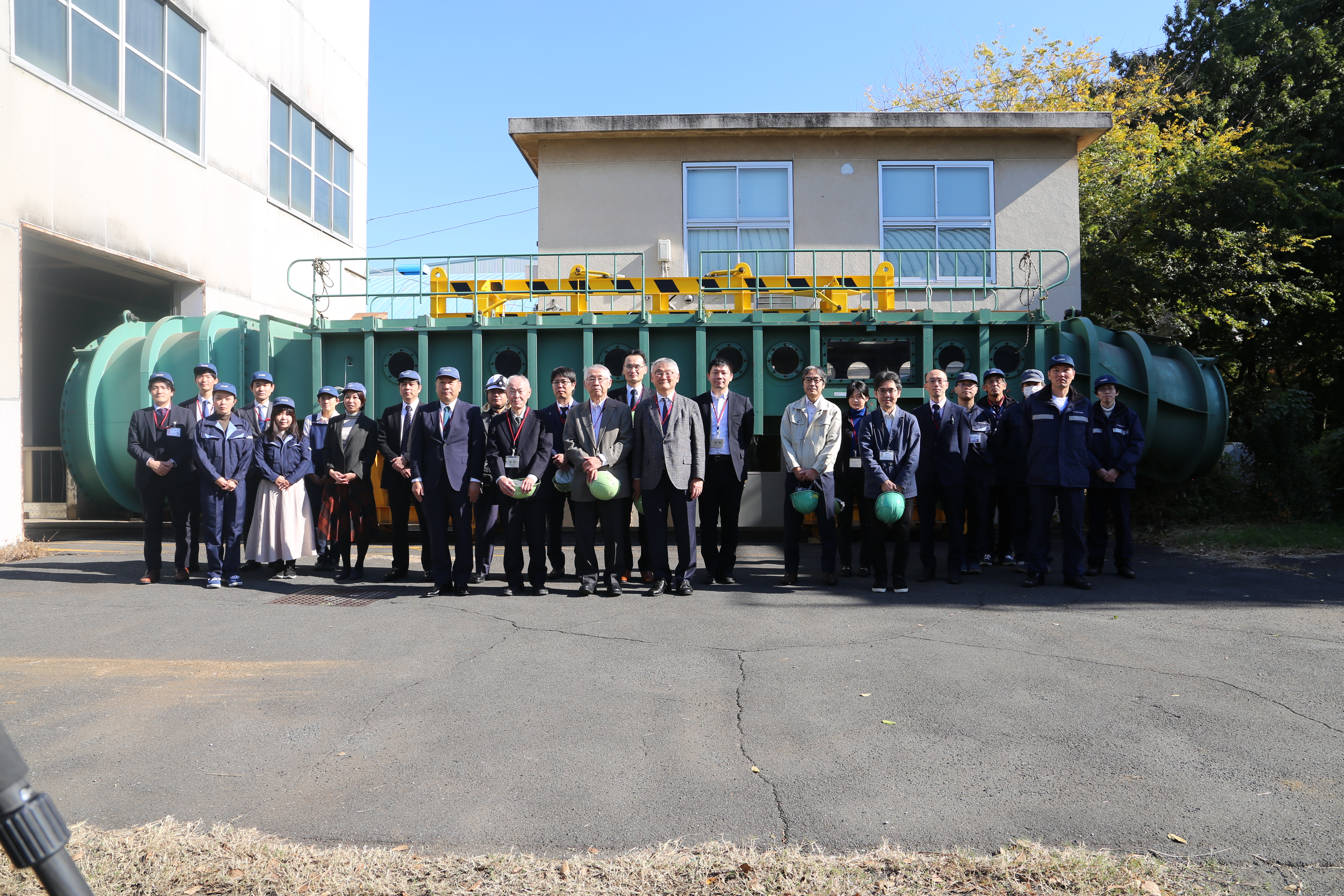 現地参加者との記念写真